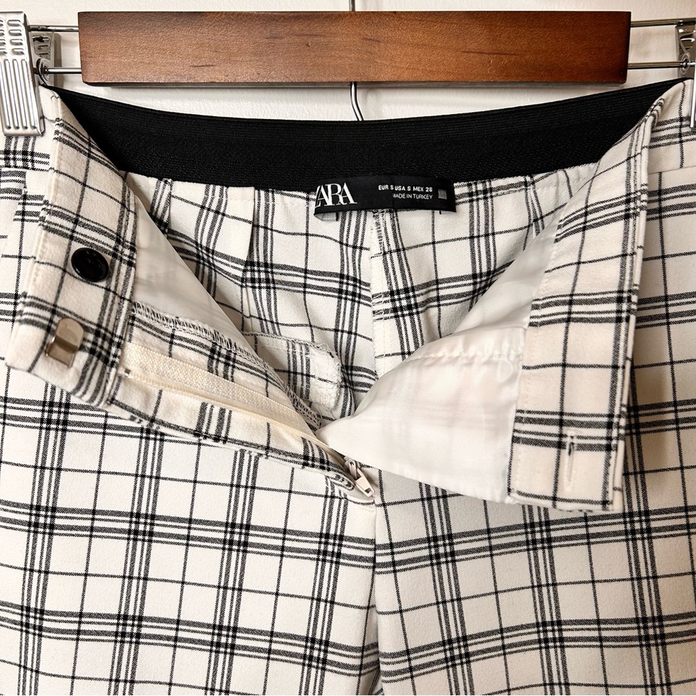 Zara Classic Black and White Plaid Pants - Size Small - Picture 6 of 12